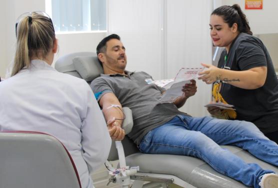 Ação do HEMOSC em parceria com Hospital Santo Antônio marca o Dia Nacional do Doador de Sangue